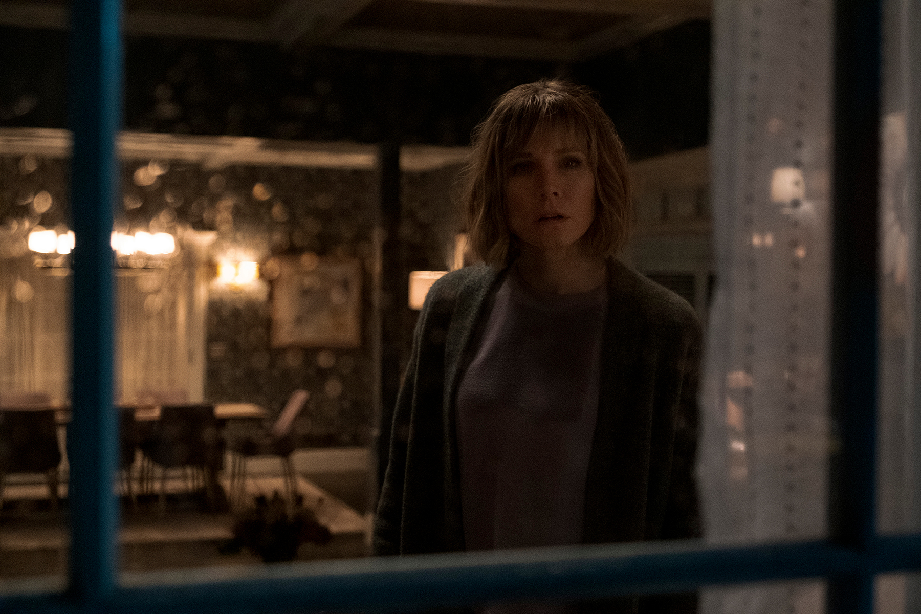 See Kristen Bell Drink Wine, Spy on Neighbors in ‘The Woman in the House’ Trailer