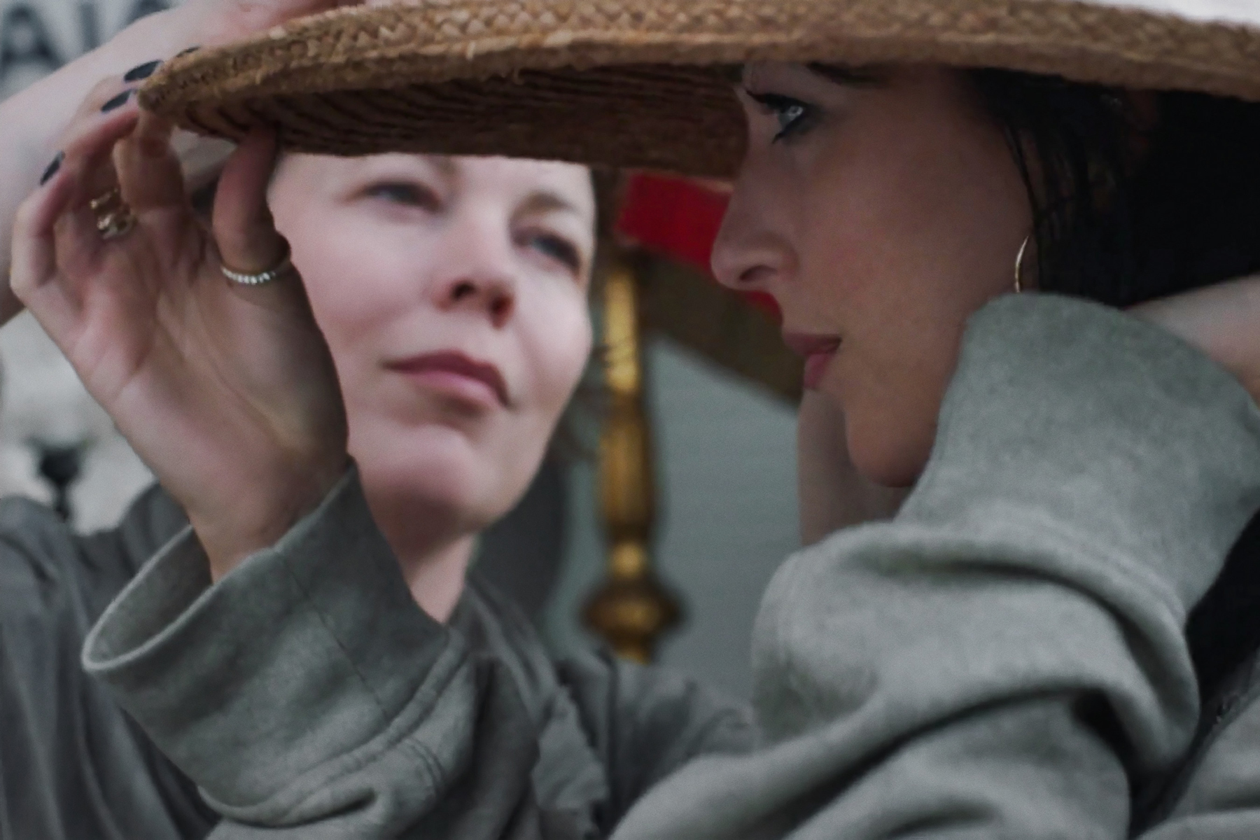 Olivia Colman Questions a Mother’s Nature in ‘The Lost Daughter’